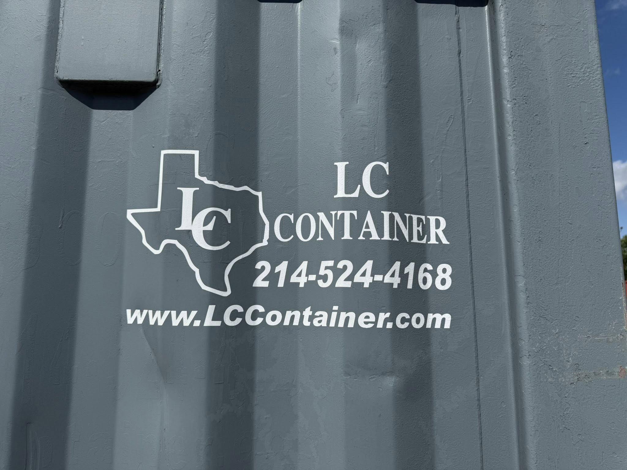 Shipping container photo from the LC Container yard in Hutchins, Texas
